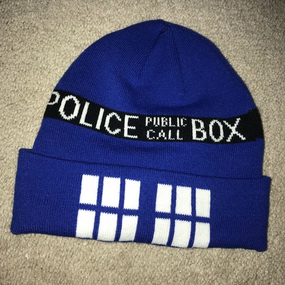 Hot Topic Accessories - Beanie